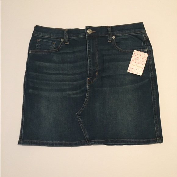 Free People Dresses & Skirts - Free People Teagan denim skirt